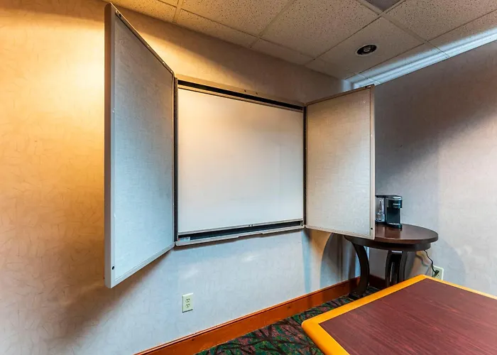Metro Promo 1 Bd 1 Apartment