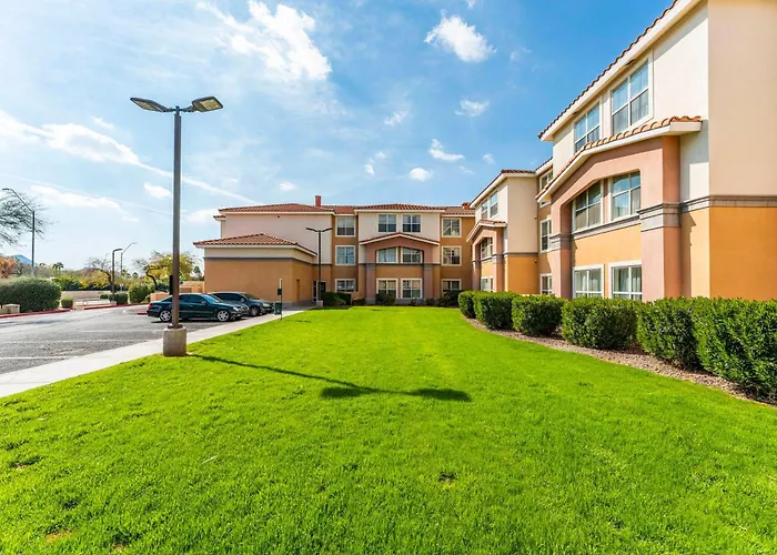 Metro Promo 1 Bd 1 Apartment *