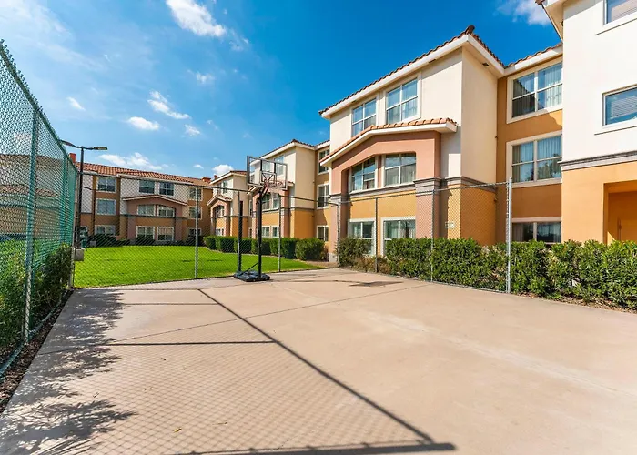 Apartment Metro Promo 1 Bd 1 *